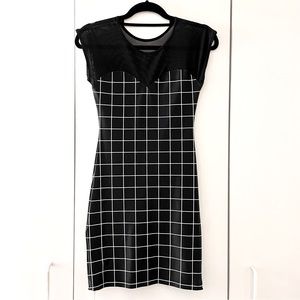 AMERICAN APPAREL Sweetheart Neckline Illusion Black White Grid Bodycon Dress M/L